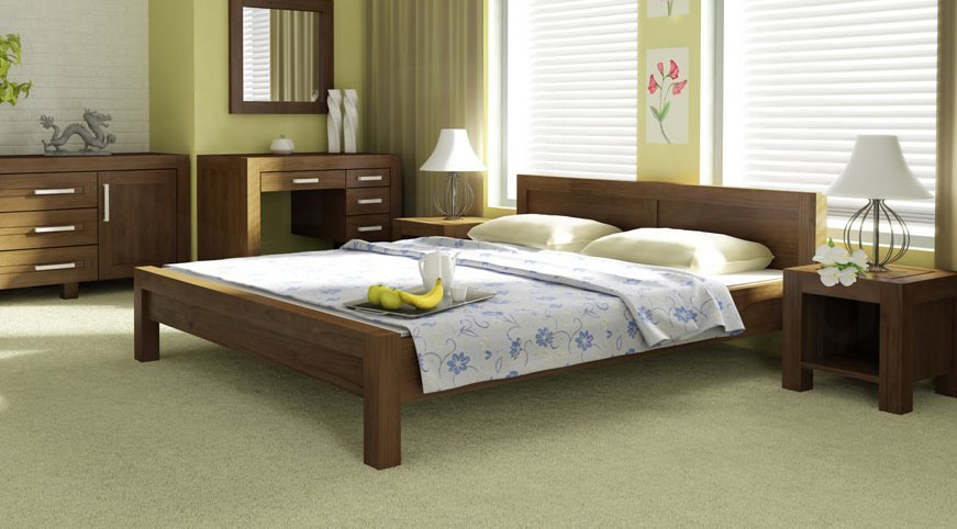Luxusná posteľ z masívu. Dodáva sa v rôznych odtieňoch. (Výrobca: NÁBYTOK MIREK)