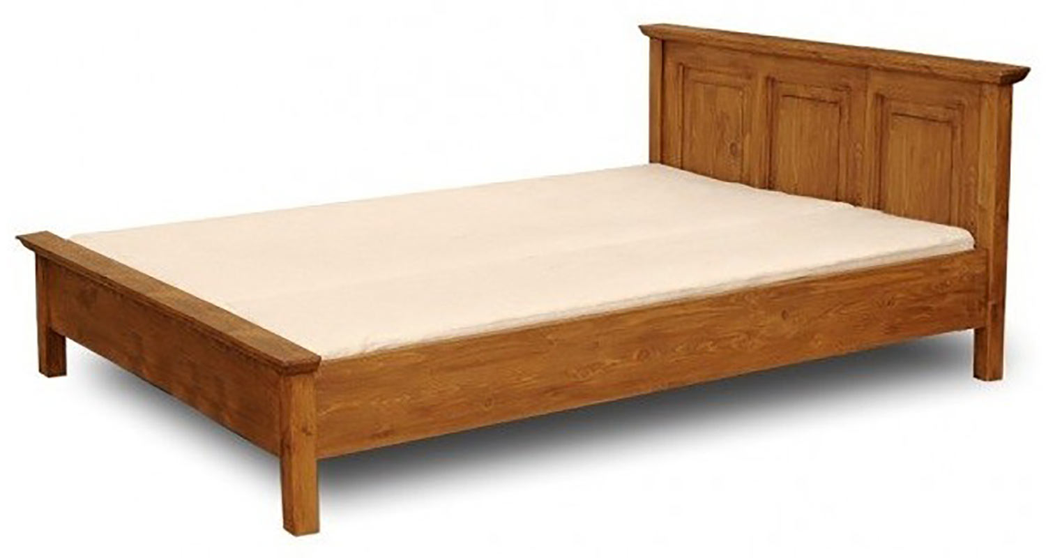 Vidiecka posteľ 140x200 cm z masívneho borovicového dreva podtrhne vidiecky štýl vašej chalupy alebo interiéru domu.